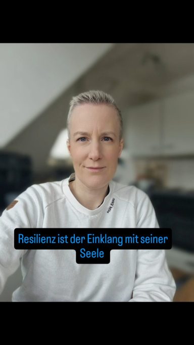 SeelenAnker Coaching – Resilienz und innere Stärke Kathrin Lukoschek spricht über Resilienz und innere Stärke – Impuls aus dem SeelenAnker Coaching.